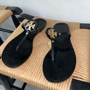 Tory Burch MINI MILLER JELLY THONG SANDAL Color: Perfect Black Size 9